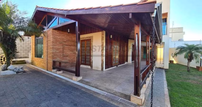 Casa com 4 dormitórios à venda, 240 m² por R$ 750.000,00 - Residencial São Gabriel - Salto/SP