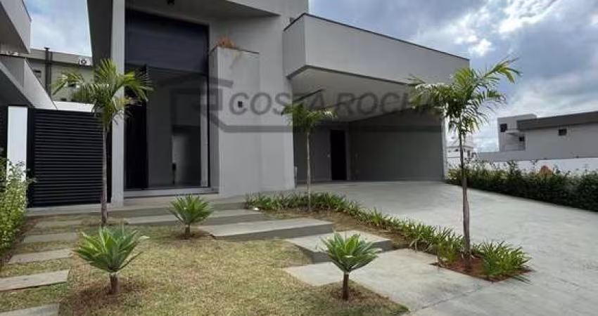 Casa com 3 dormitórios, 160 m² - venda por R$ 1.350.000,00 ou aluguel por R$ 7.500,00/mês - Central Parque - Salto/SP