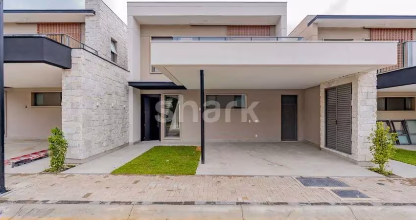 Casa à venda por R$ 3.000.000,00 em Alphaville, Barueri - SP