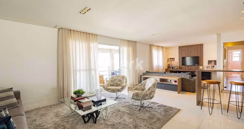 Apartamento para venda por R$ 2.800.000,00 em Alphaville, Santana de Parnaíba - SP