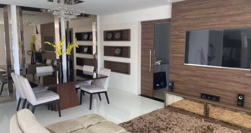 Apartamento à venda por R$ 2.900.000,00 em Alphaville, Santana de Parnaíba, SP
