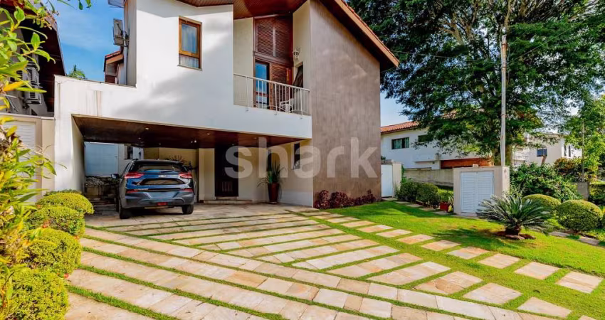 Casa à venda por R$ R$ 2.500.000,00 em Alphaville, Santana de Parnaíba-SP