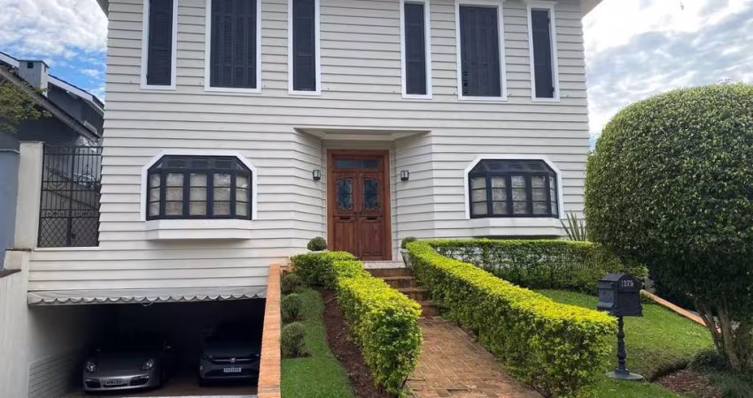 Casa para venda por R$ 2.800.000,00 em Alphaville, Santana de Parnaíba-SP