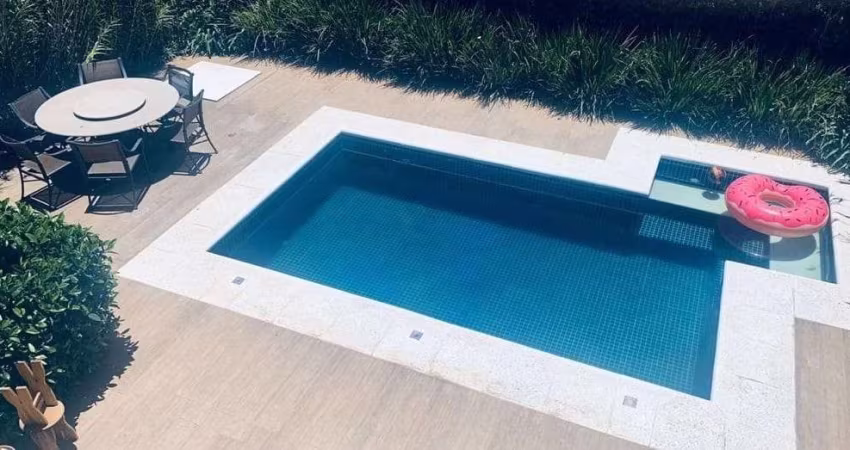 Casa para venda por R$ 2.500.000,00 em Alphaville, Santana de Parnaíba-SP