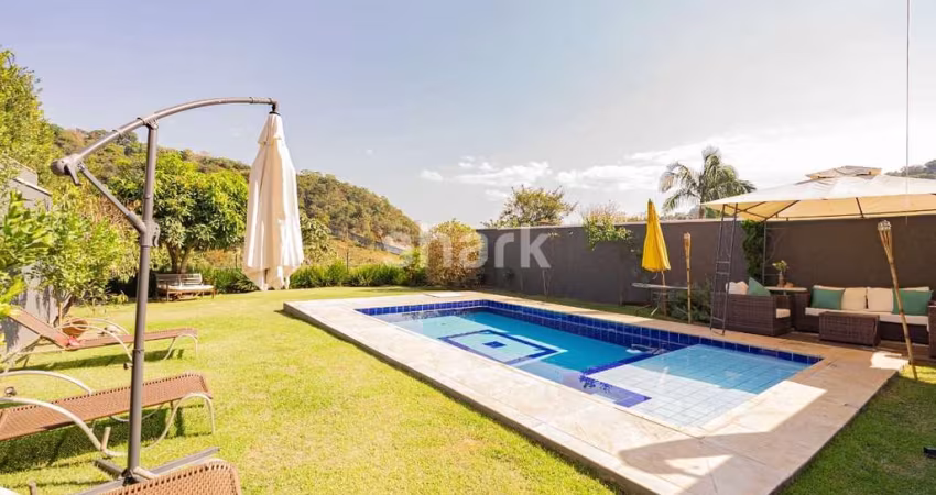 Casa para venda por R$2.750.000,00 em Alphaville, Santana de Parnaíba-SP