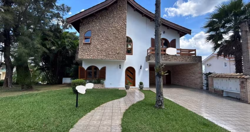 Casa à venda por R$ 3.000.000,00 em Alphaville - SP