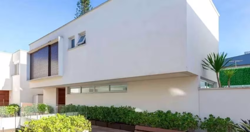 Casa para venda por R$ 3.950.000,00 no Jardim Petrópolis, São Paulo - SP