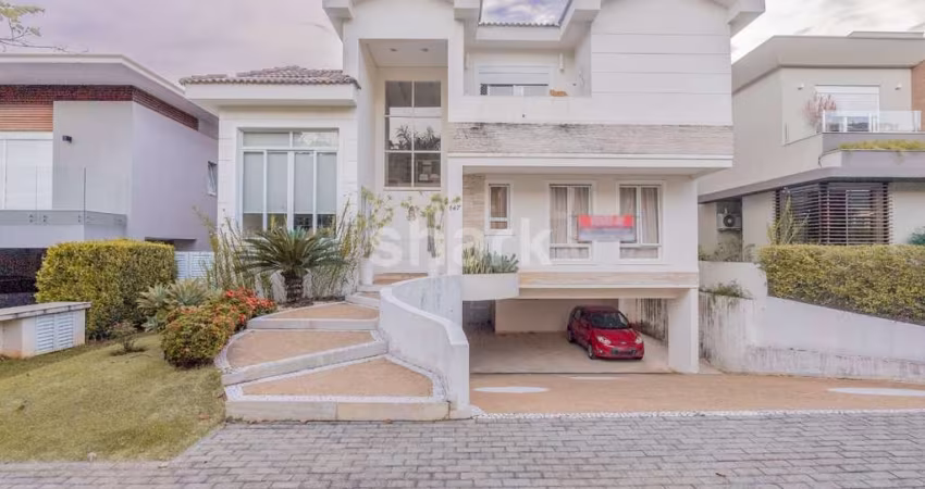 Casa à venda por R$4.800.000,00 em Tamboré, Santana de Parnaíba-SP
