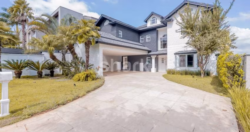 Casa a venda por R$ 5.600.000,00 em Alphaville, Santana de Parnaiba-SP