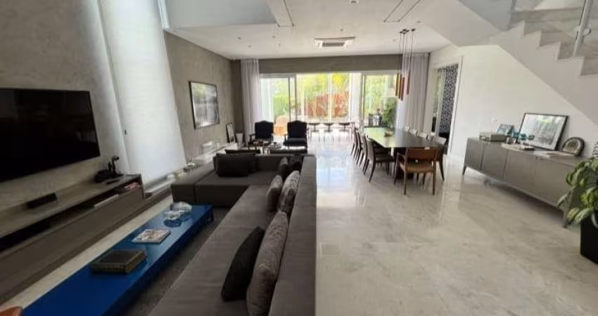 Casa para venda ou locação por R$7.250.000,00 ou R$ 55.000,00/mês  em Alphaville, Tamboré - SP