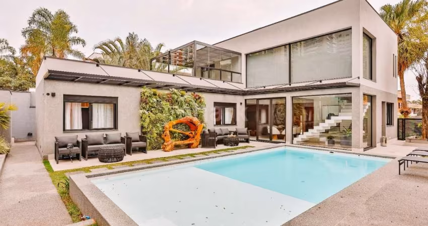 Casa à venda por R$ 10.000.000,00 em Alphaville, Barueri - SP