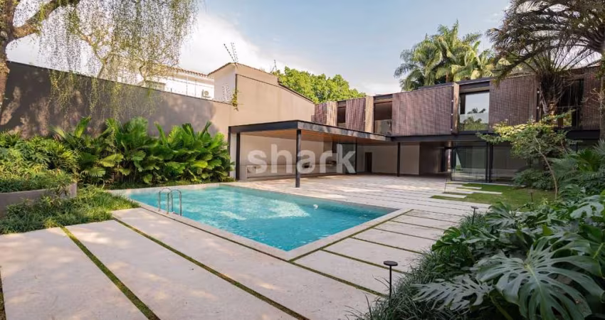 Casa para venda por R$49.700.000,00 no Jardim Europa, São Paulo.
