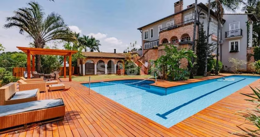 Casa para venda por R$12.000.000,00 ou locação R$60.000,00 em Alphaville, SP.