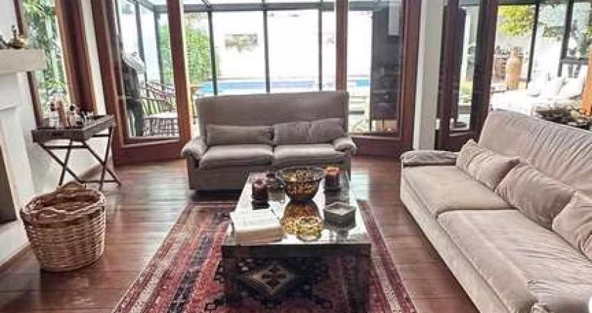 Casa para venda por R$ 6.200.000,00 em Alphaville, Barueri - SP