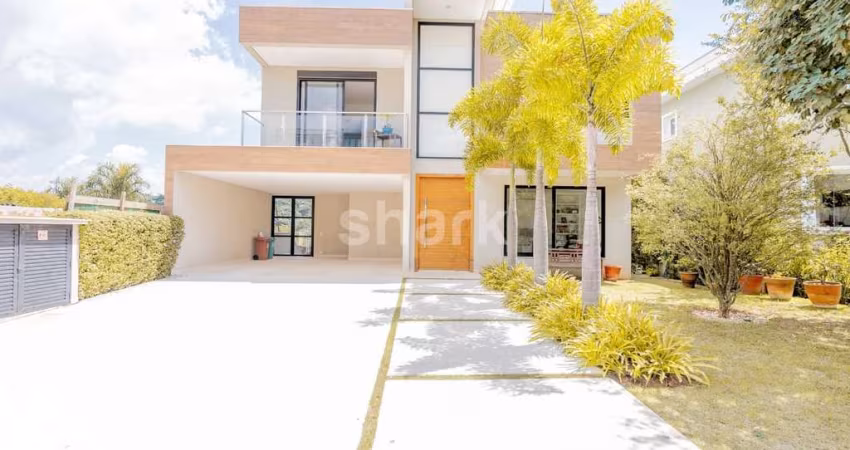 Casa à venda por R$ 5.500.000,00 em Alphaville, Santana de Parnaíba-SP