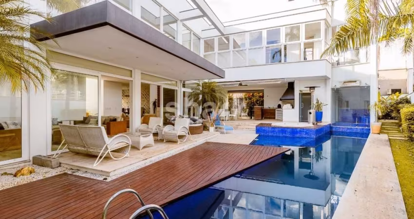 Casa para venda por R$ 6.500.000,00 em Alphaville, Barueri-SP