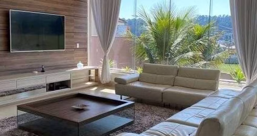 Casa á venda  por R$ 8.350.000,00 em Alphaville, Santana de Parnaíba-SP
