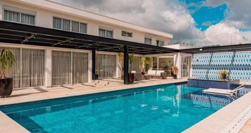 Casa à venda por R$ 18.500.000,00 em Alphaville, Santana de Parnaíba-SP