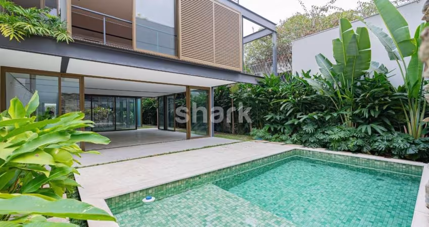 Casa a venda por R$ 9.800.000,00 no Jardim Paulista - SP