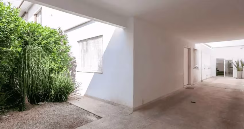 Casa à venda por R$ 5.500.000,00 em Vila Nova Conceição - SP