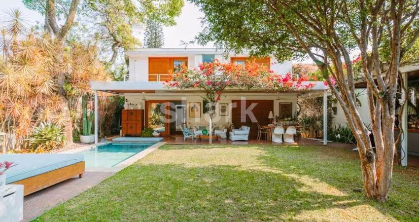 Casa para em Alto de Pinheiros, São Paulo - SP