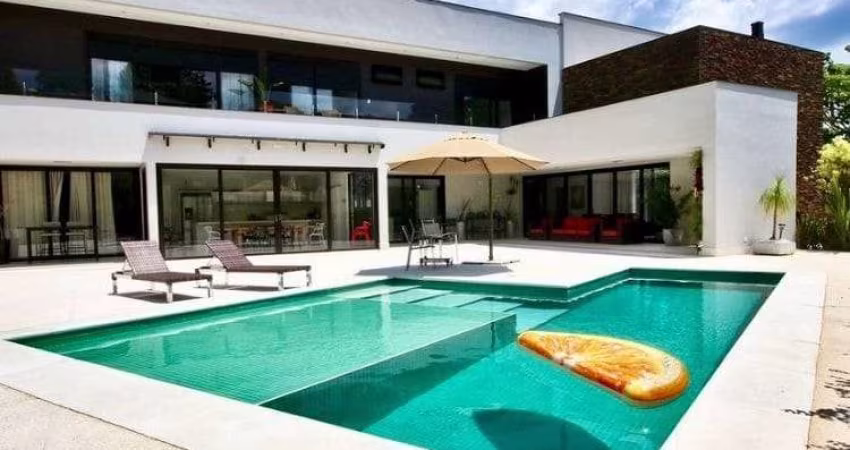 Casa para venda por R$ 6.000.000,00 na Aldeia da Serra- SP
