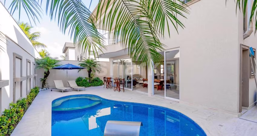 Casa à venda por R$ 5.700.000,00 em Alphaville, Santana de Parnaíba, SP