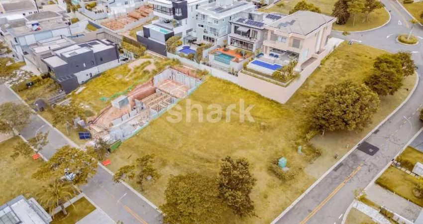 Terreno para venda por R$ 2.500.000,00 em Alphaville, Santana de Parnaíba-SP