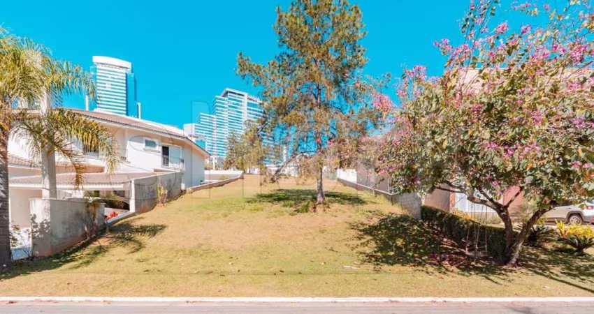 Terreno à venda por R$ 2.200.000,00 em Alphaville, Barueri-SP