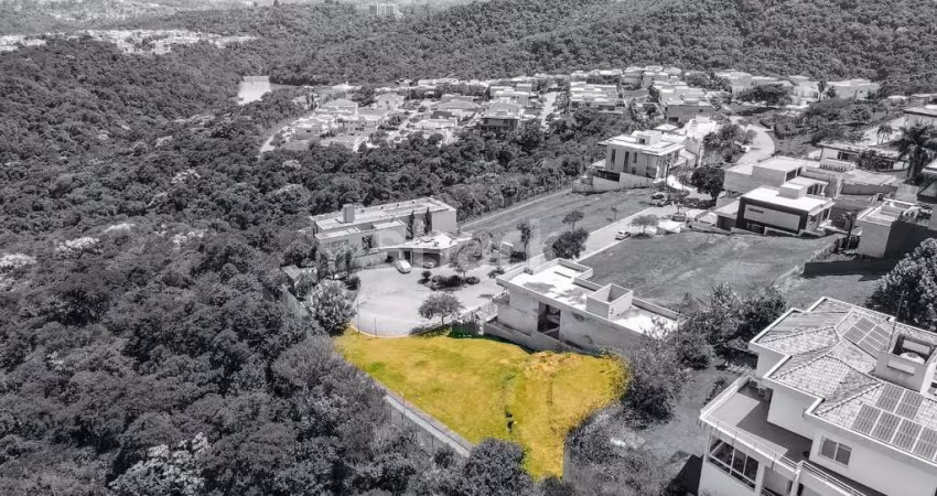 Terreno para venda por R$ 3.000.000,00 em Alphaville, Santana de Parnaíba-SP