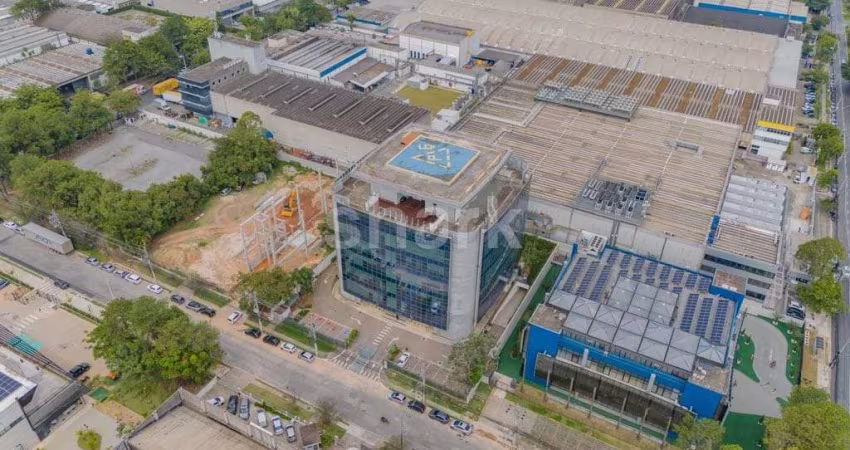 Conjunto comercial para venda por R$ 150.000.000,00 ou locação por R$ 338.000,00/mês, em Alphaville