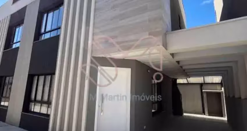 Sobrado Triplex  em Condomínio Bairro Pilarzinho/Bom Retiro