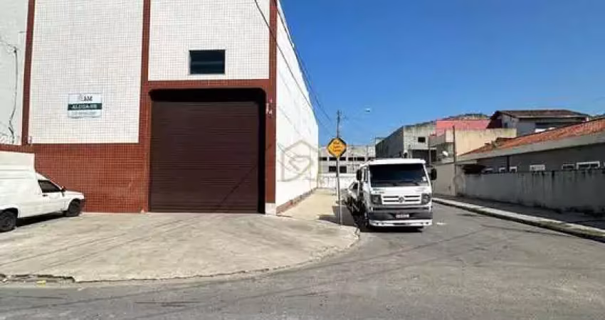 Galpão com 500 m2 na ocian de esquina por 10.000 reais