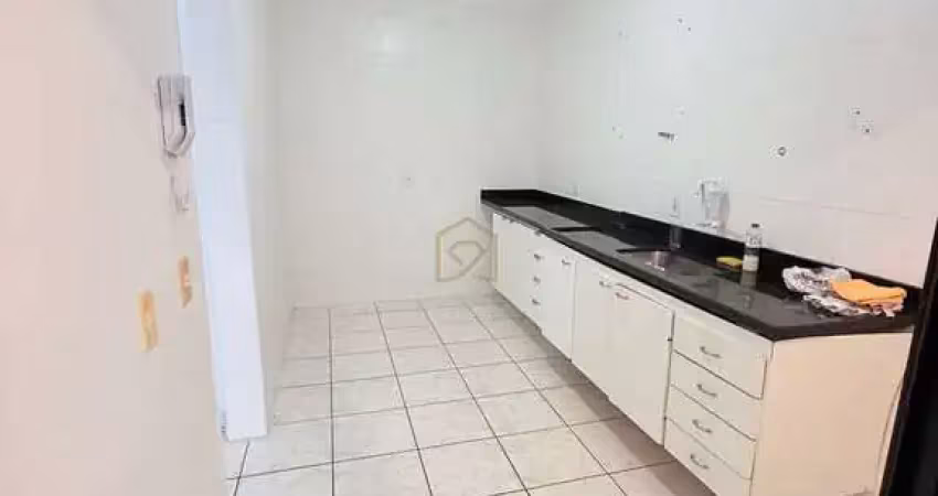 Oportunidade 1 dormitório no canto do forte a 400m da praia