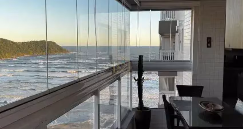 Vista definitiva para o mar e localização privilegiada!