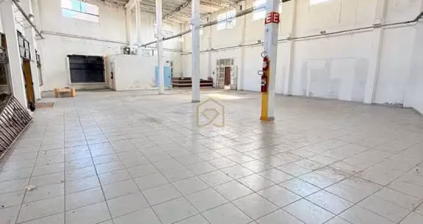 Galpão comercial na av pres kennedy com 1200m2  entrada para caminhoes