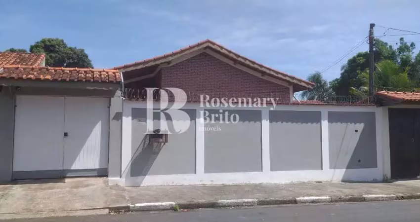 Casa com 4 dorms, Vila Rica, Pindamonhangaba - R$ 660 mil, Cod: 1136