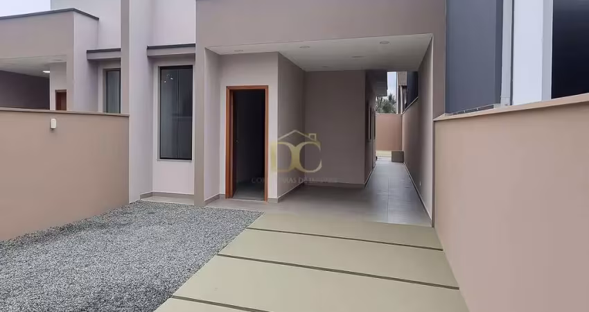Casa térrea com 3 dormitórios e 6 metros de abertura