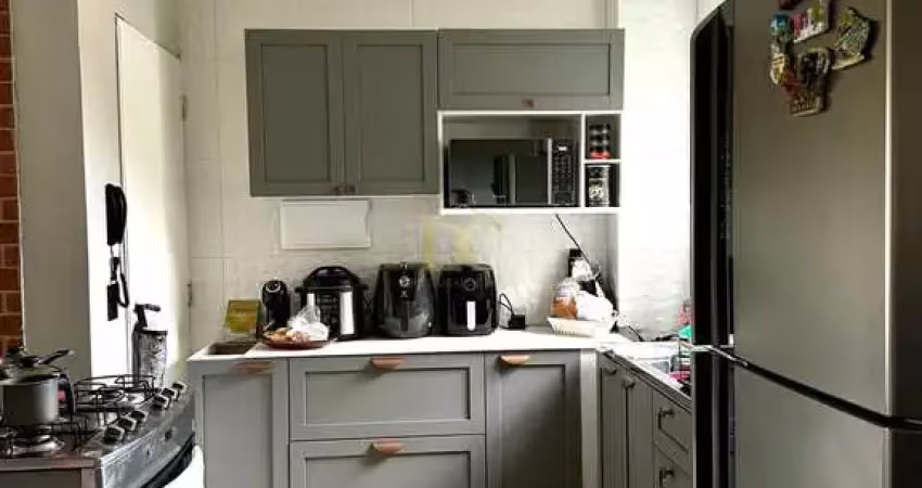 Amplo apartamento no anita garibaldi com 3 dormitórios