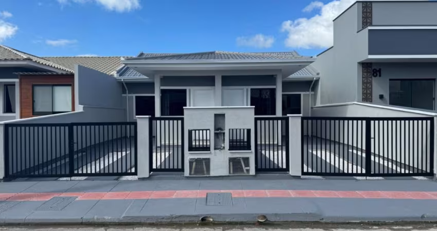 VENDE-SE CASA NA PALHOÇA