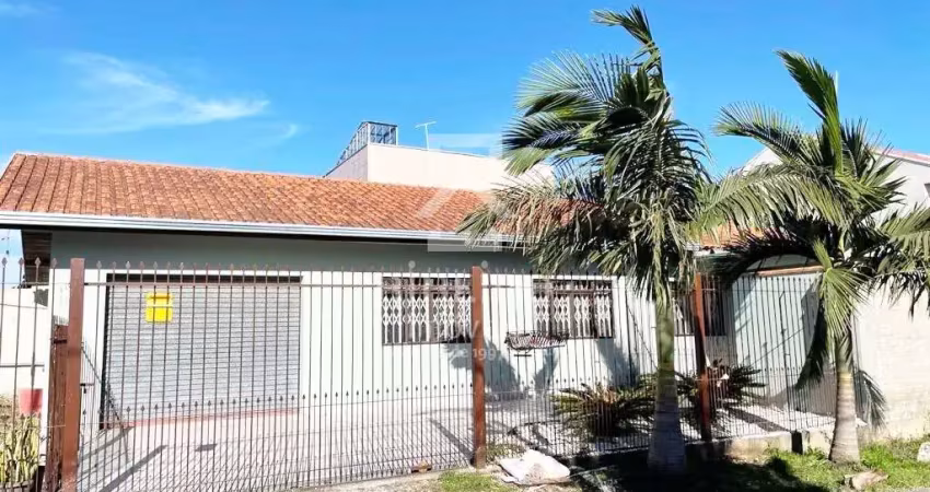 Casa com 3 quartos para alugar na Francisco Geremias, 110, Guatupê, São José dos Pinhais