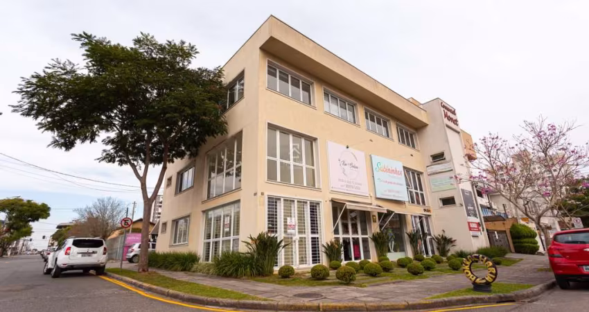 Sala comercial para alugar na Rua Paulino de Siqueira Cortes, 1906, São Pedro, São José dos Pinhais