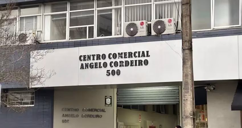 Ponto comercial para alugar na Rua João Ângelo Cordeiro, 500, Centro, São José dos Pinhais