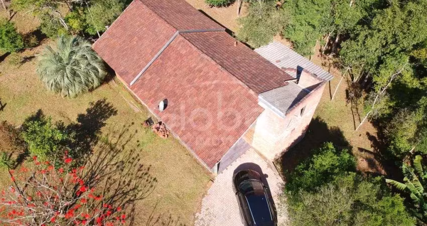 Fazenda à venda na Zona Rural, Araricá 