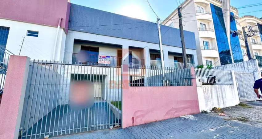 Sobrado à venda no bairro Jardim Carvalho