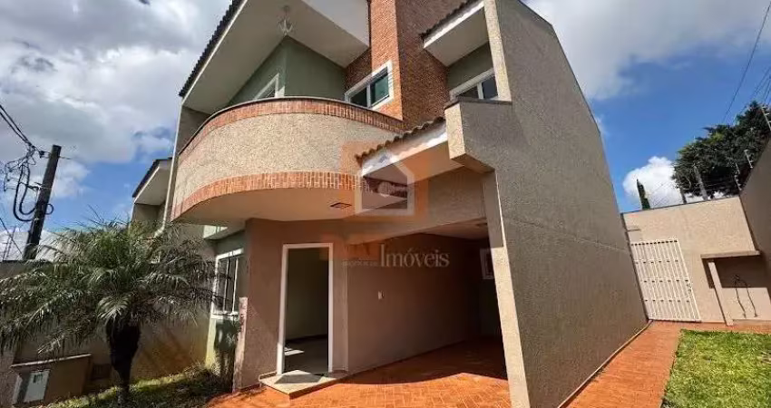 Casa com 3 quartos para alugar na Rua Adolfo Postiglione, 00, Estrela, Ponta Grossa