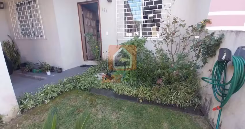 Casa em condomínio fechado com 2 quartos à venda na Rua Fontoino Xavier Domingos de Magalhães, 255, Nova Rússia, Ponta Grossa