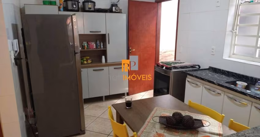Casa com 3 quartos à venda na Caetano Cariani, 1281, Parque União, Bauru