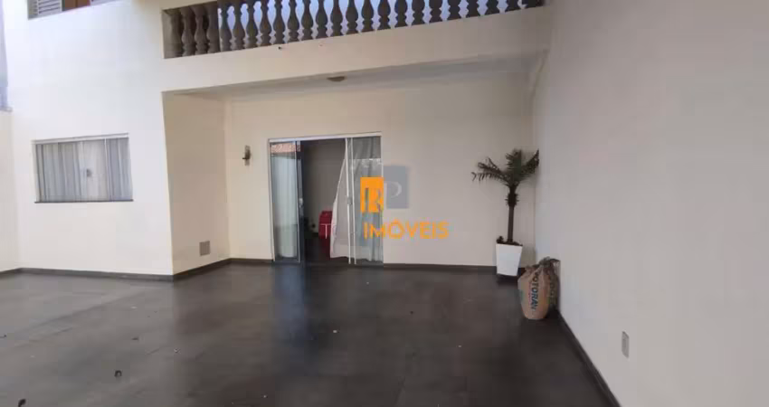 Casa com 3 quartos à venda na Vila Lemos, Bauru 