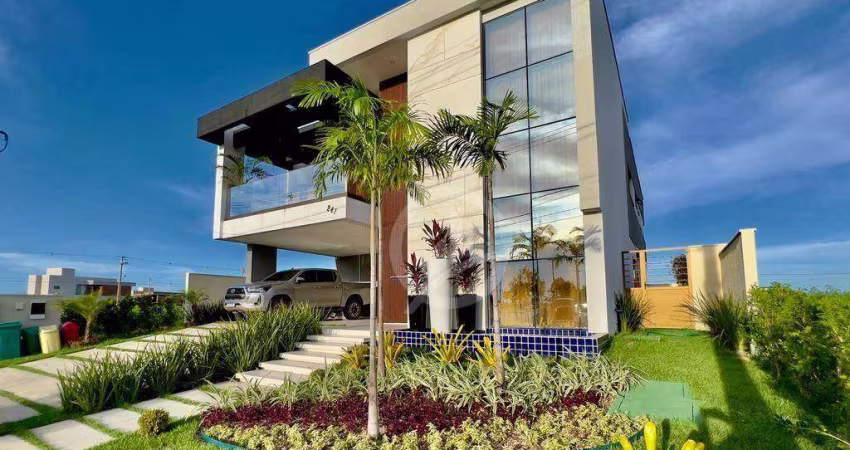 Duplex de altíssimo padrão (PORTEIRA FECHADA), no ponto de entrar e morar.